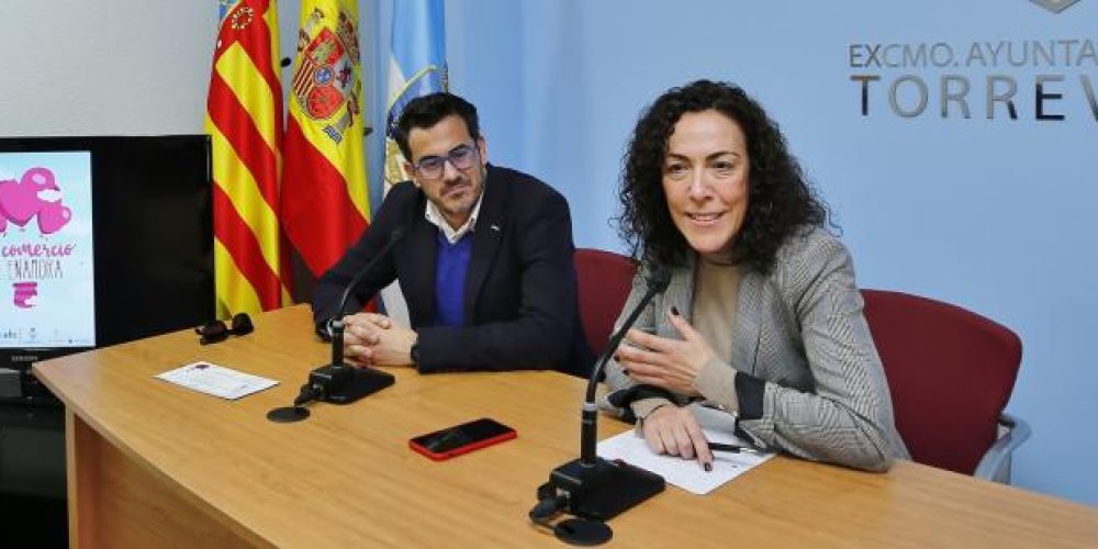 APYMECO y el Ayuntamiento de Torrevieja presentan la campaña comercial para San Valentín